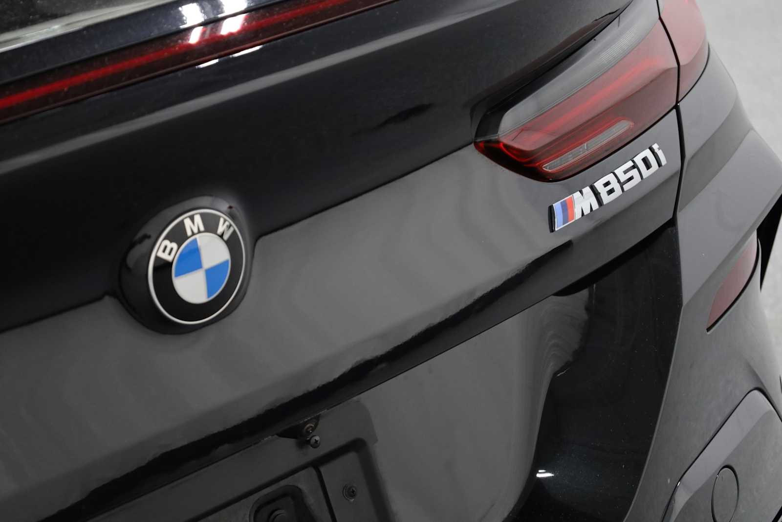 Thumbnail: 2024 BMW 8 Series - 8