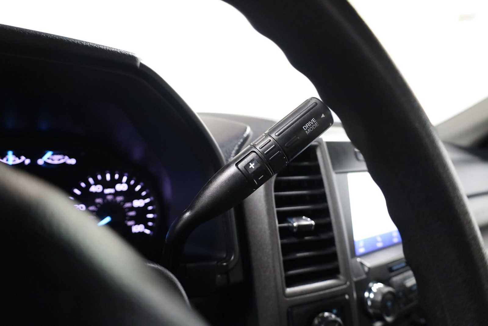 Thumbnail: 2020 Ford F-350 - 26