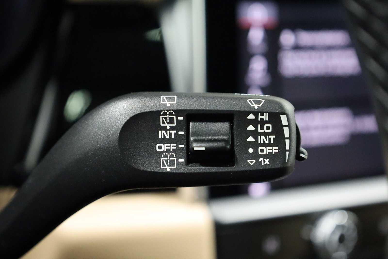 Thumbnail: 2024 Porsche Macan - 30