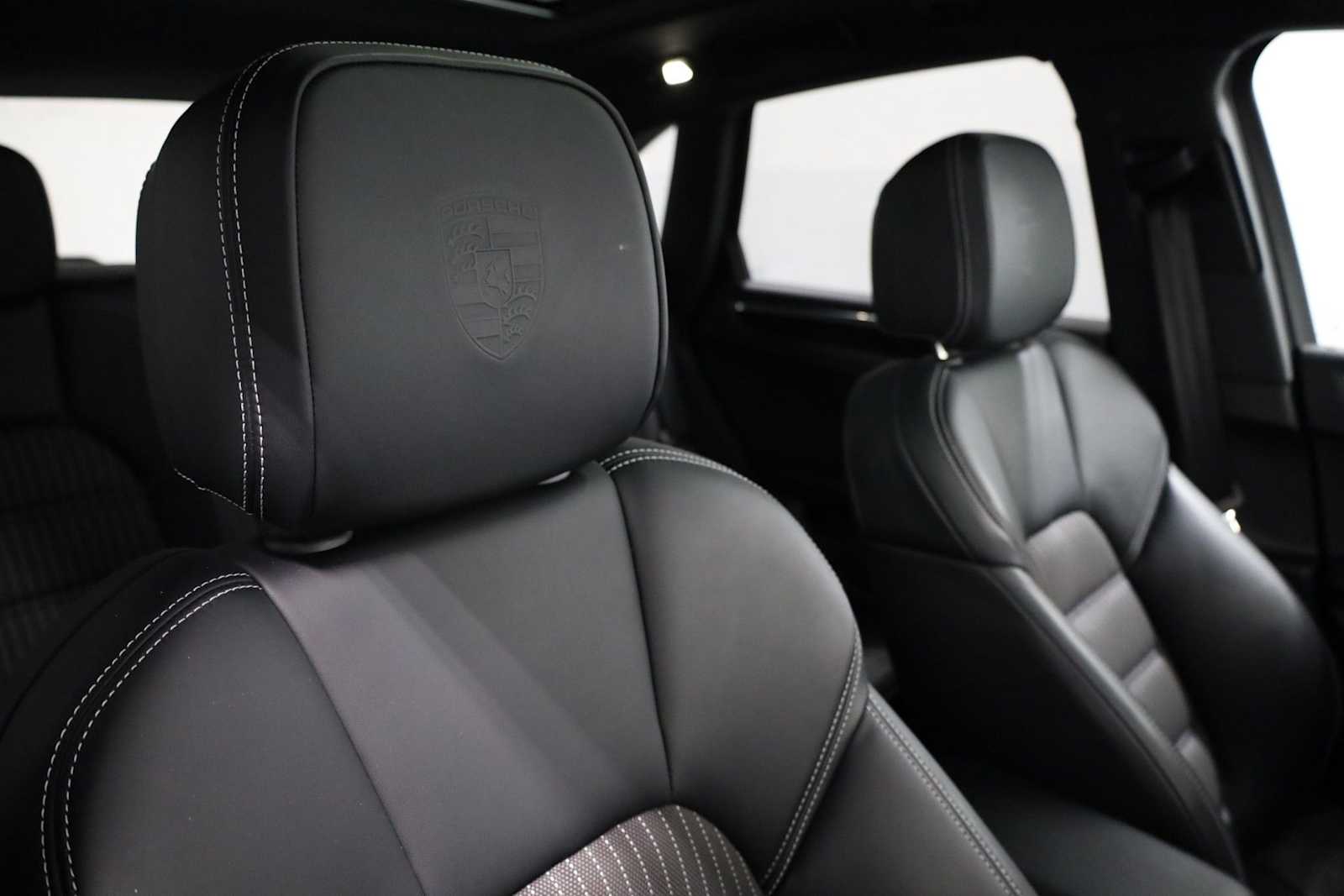 Thumbnail: 2025 Porsche Macan - 22