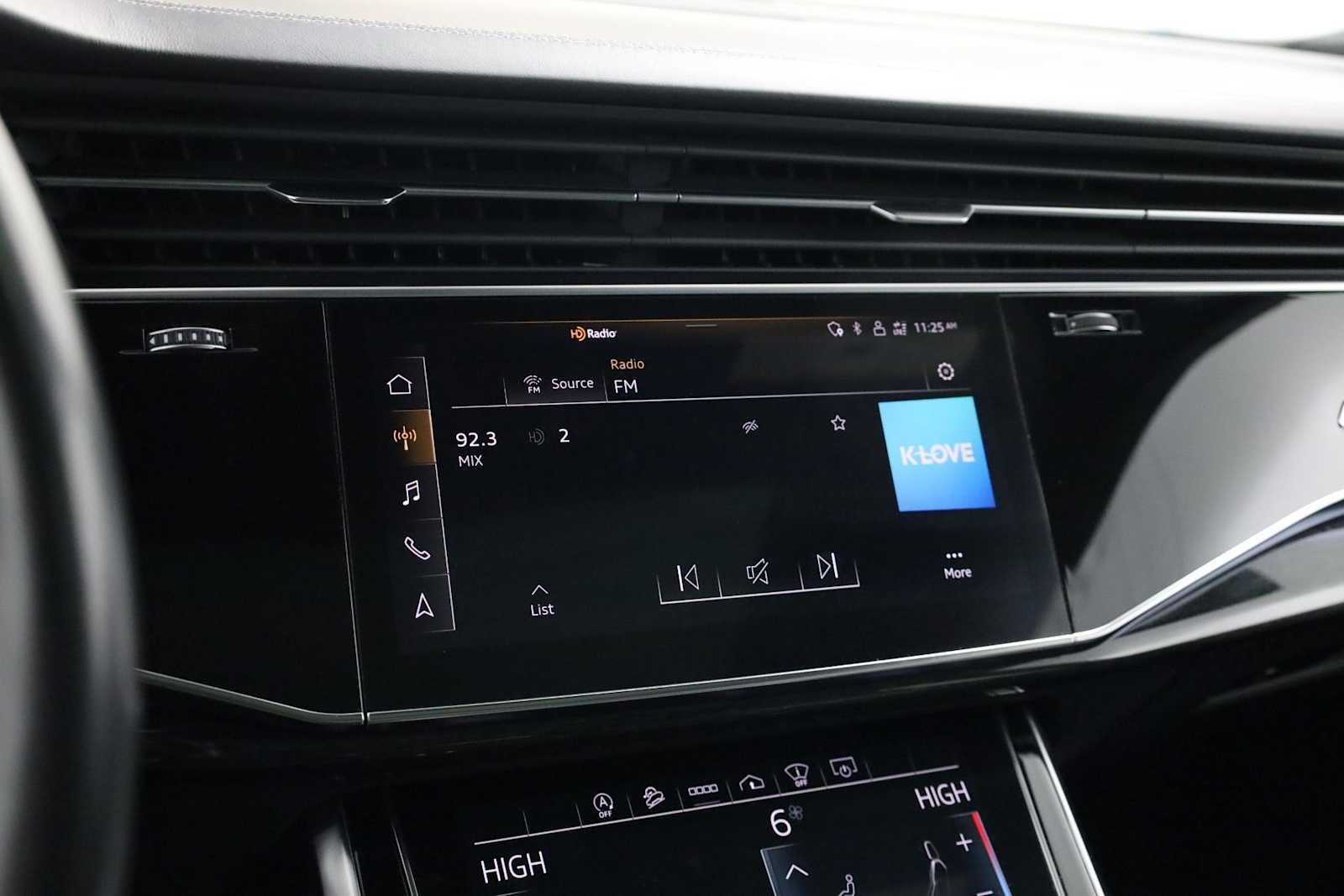 Thumbnail: 2021 Audi Q8 - 30