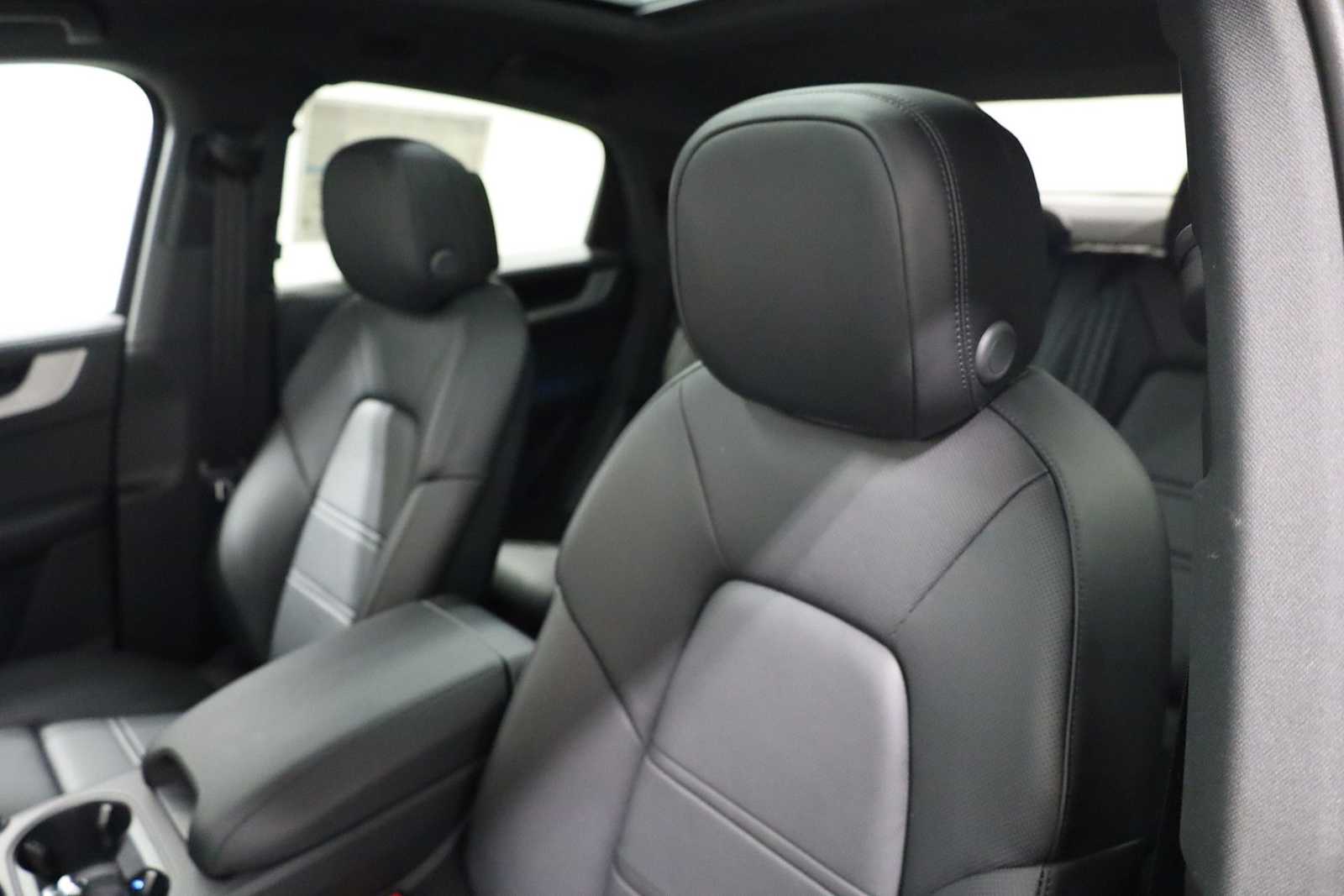 Thumbnail: 2026 Porsche  - 19