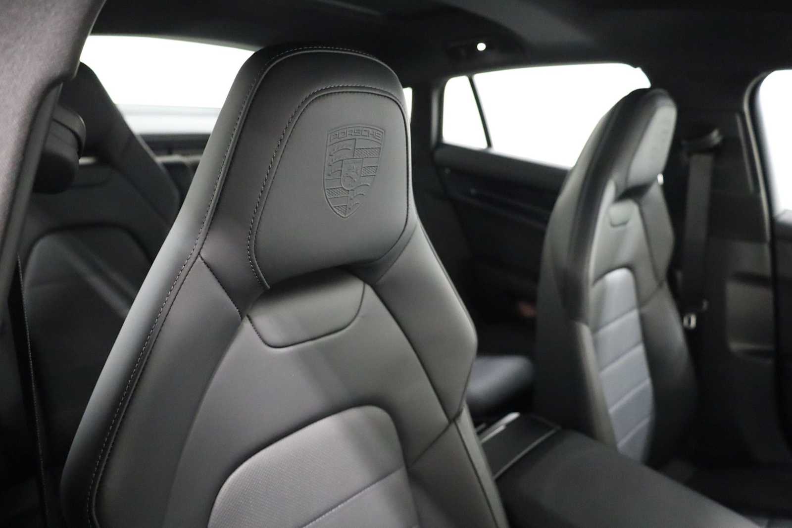 Thumbnail: 2026 Porsche Panamera - 22