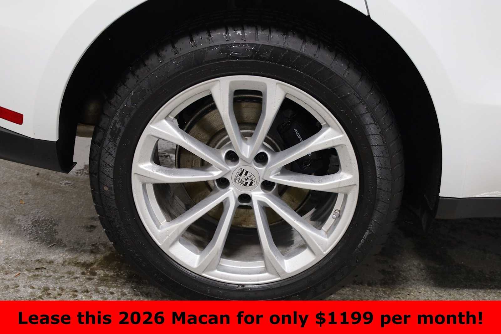 Thumbnail: 2026 Porsche Macan - 38