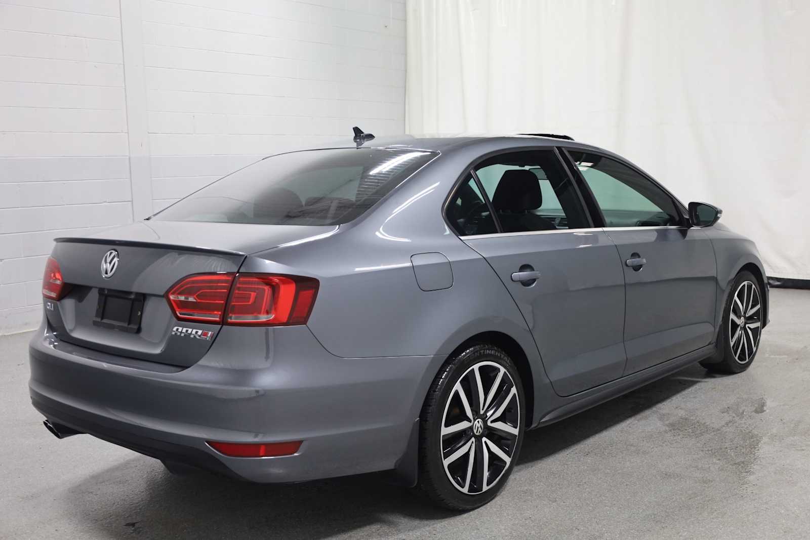 Thumbnail: 2014 Volkswagen Jetta - 9
