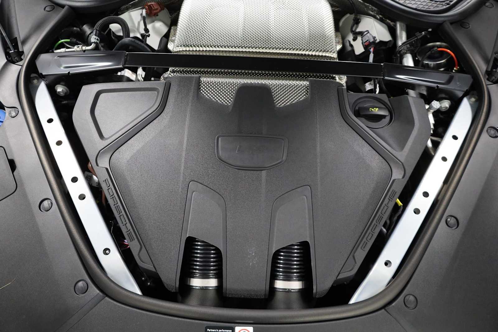 Thumbnail: 2026 Porsche Panamera - 42