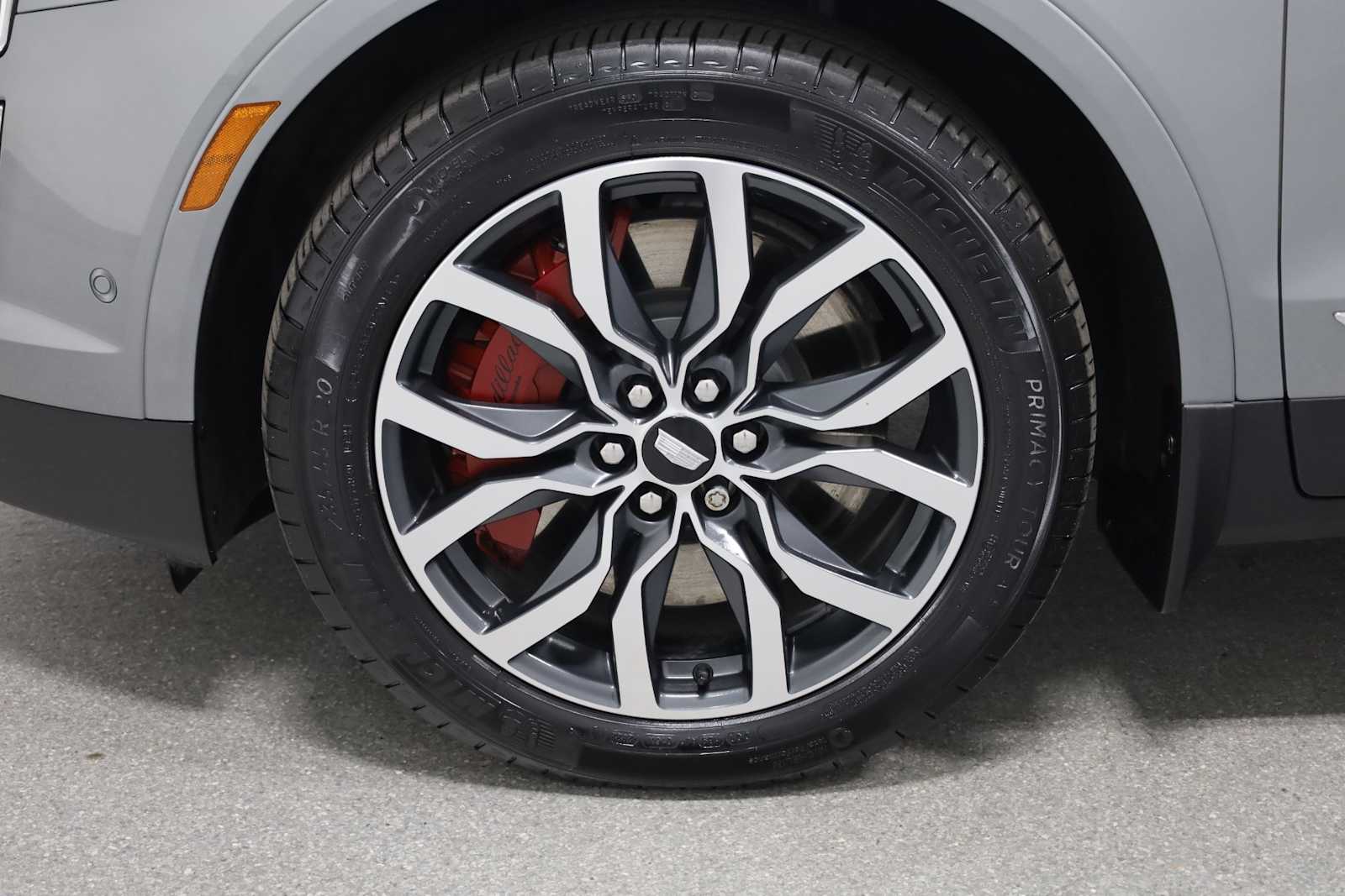 Thumbnail: 2023 Cadillac XT5 - 36