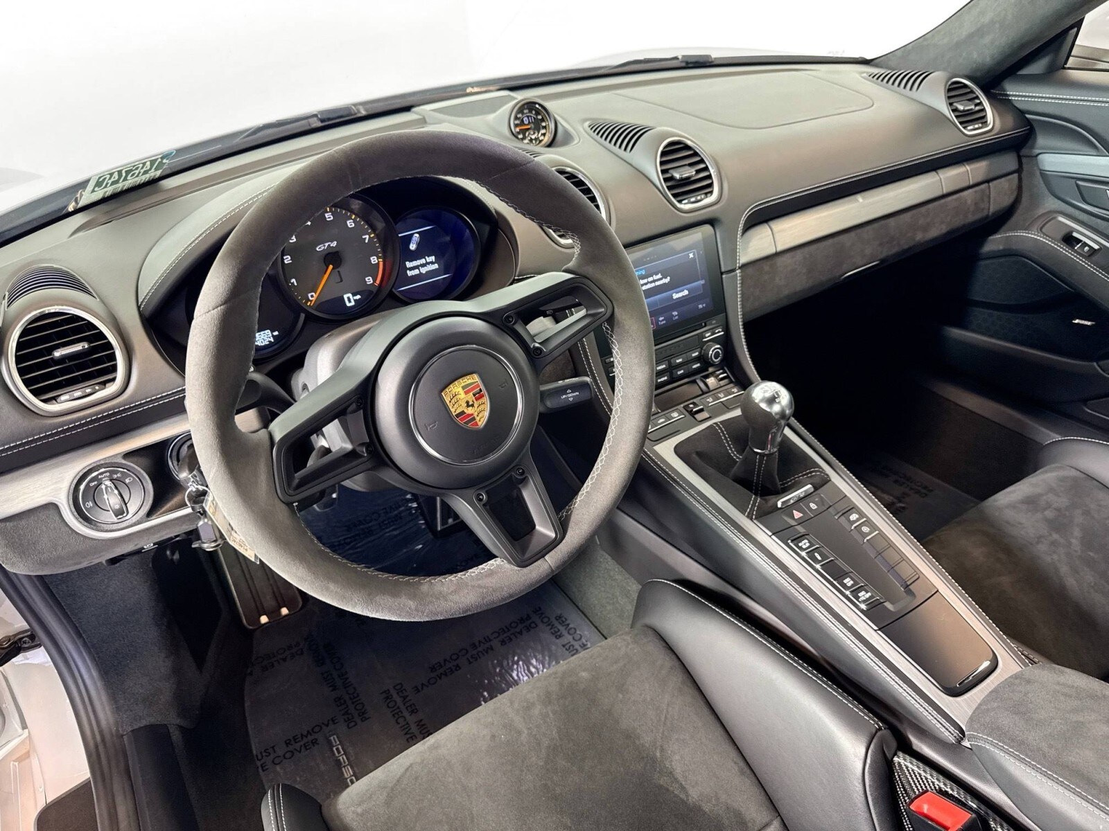 2020 Porsche Cayman GT4 photo 4