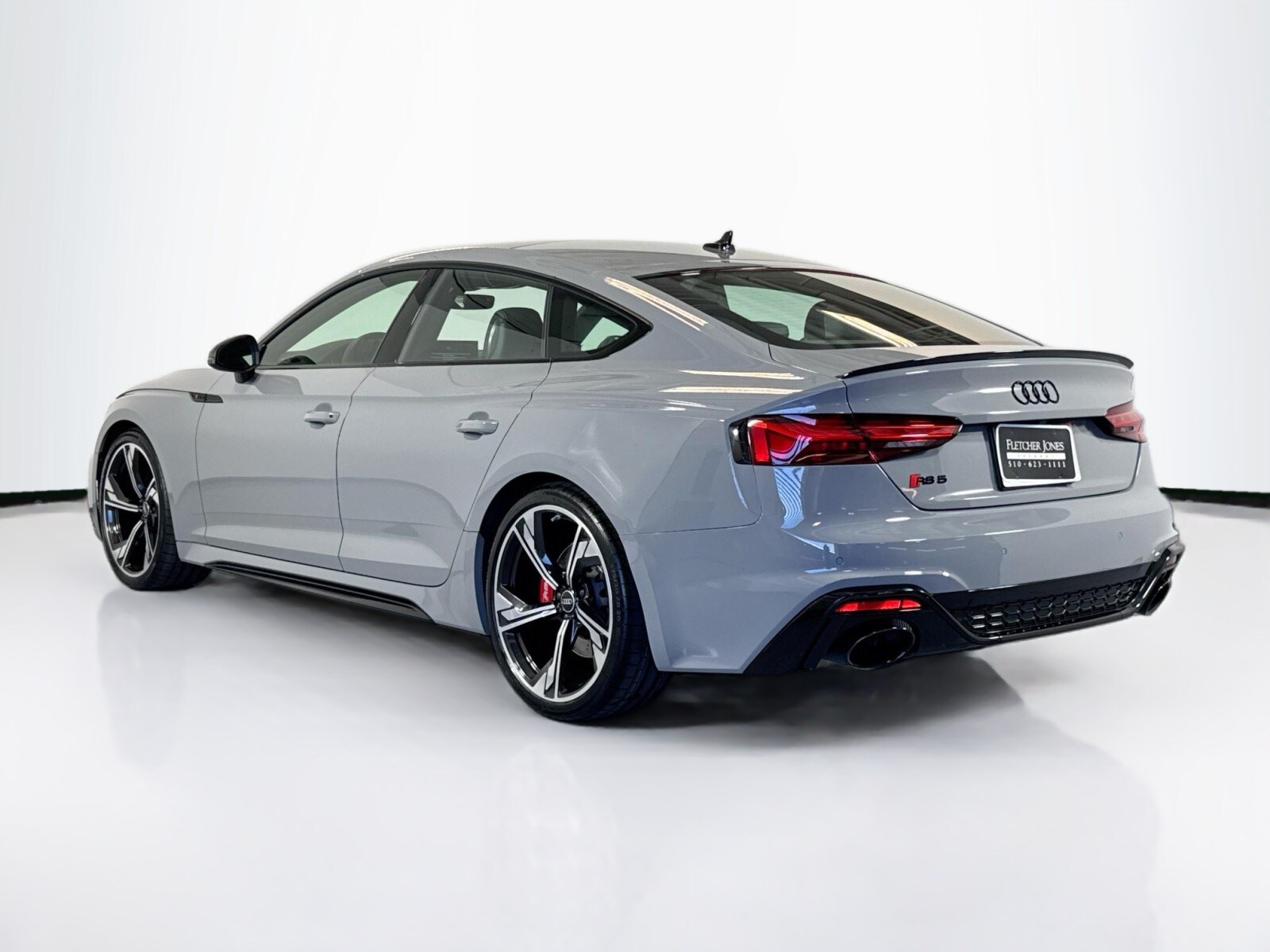 2023 Audi RS 5 photo 3