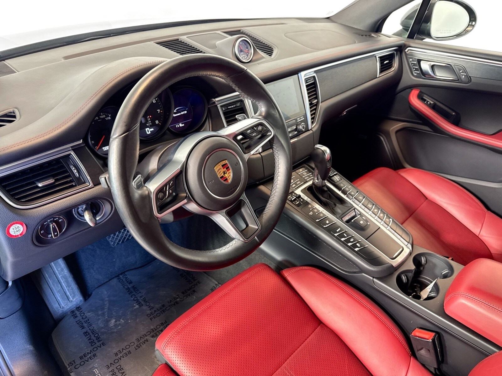 2017 Porsche Macan GTS photo 4