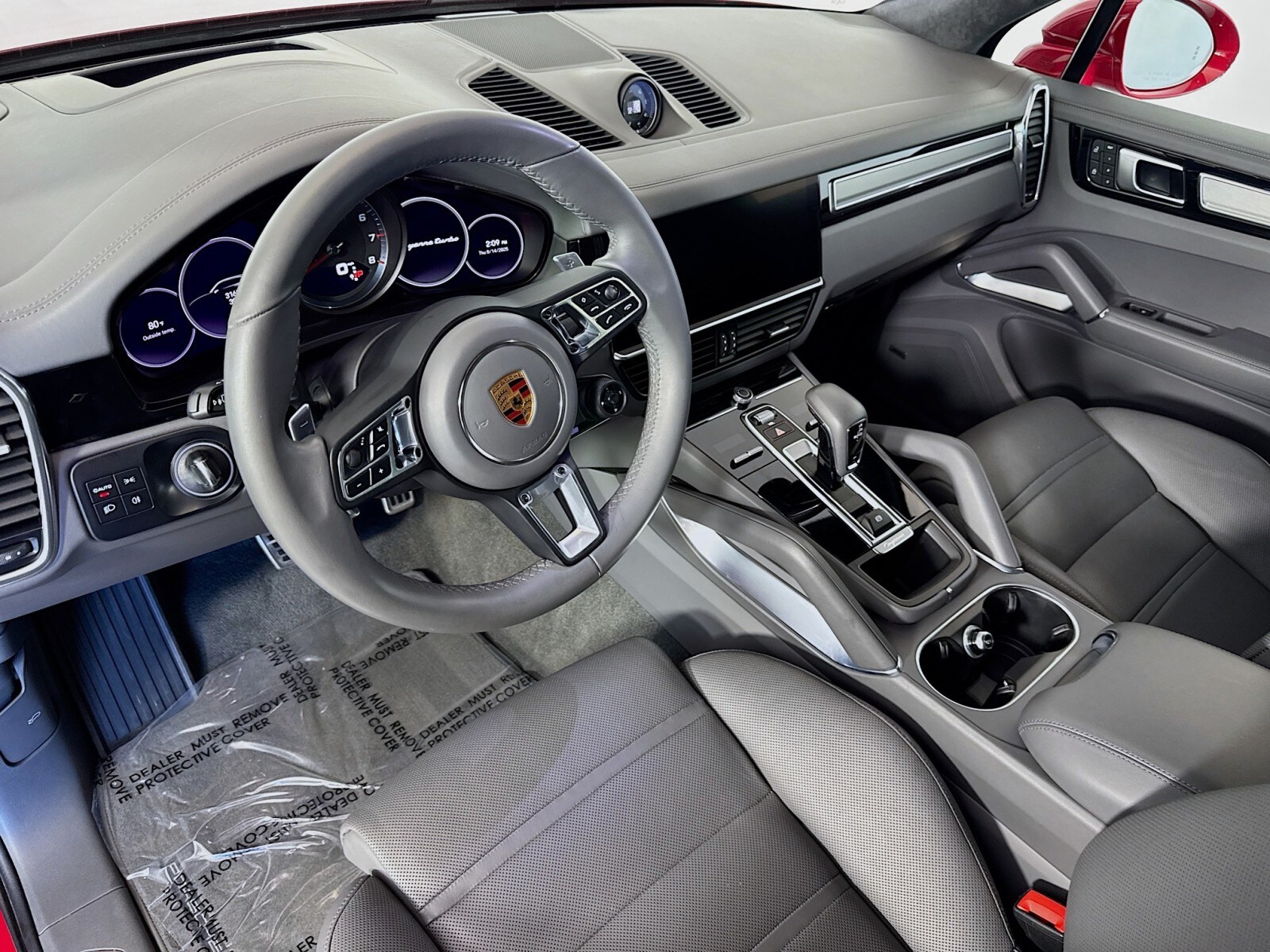2022 Porsche Cayenne Turbo photo 4