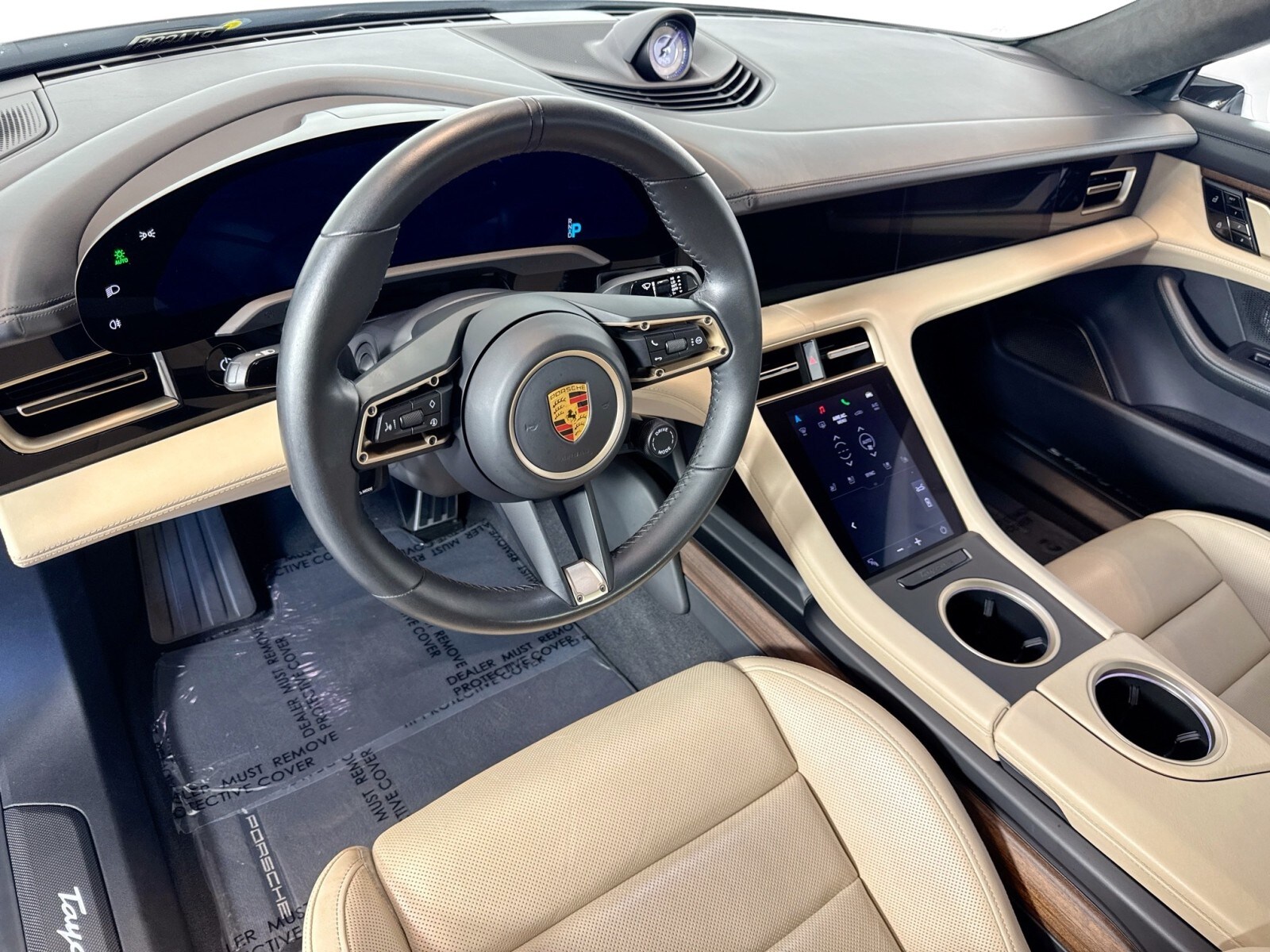 2021 Porsche Taycan Turbo S photo 4