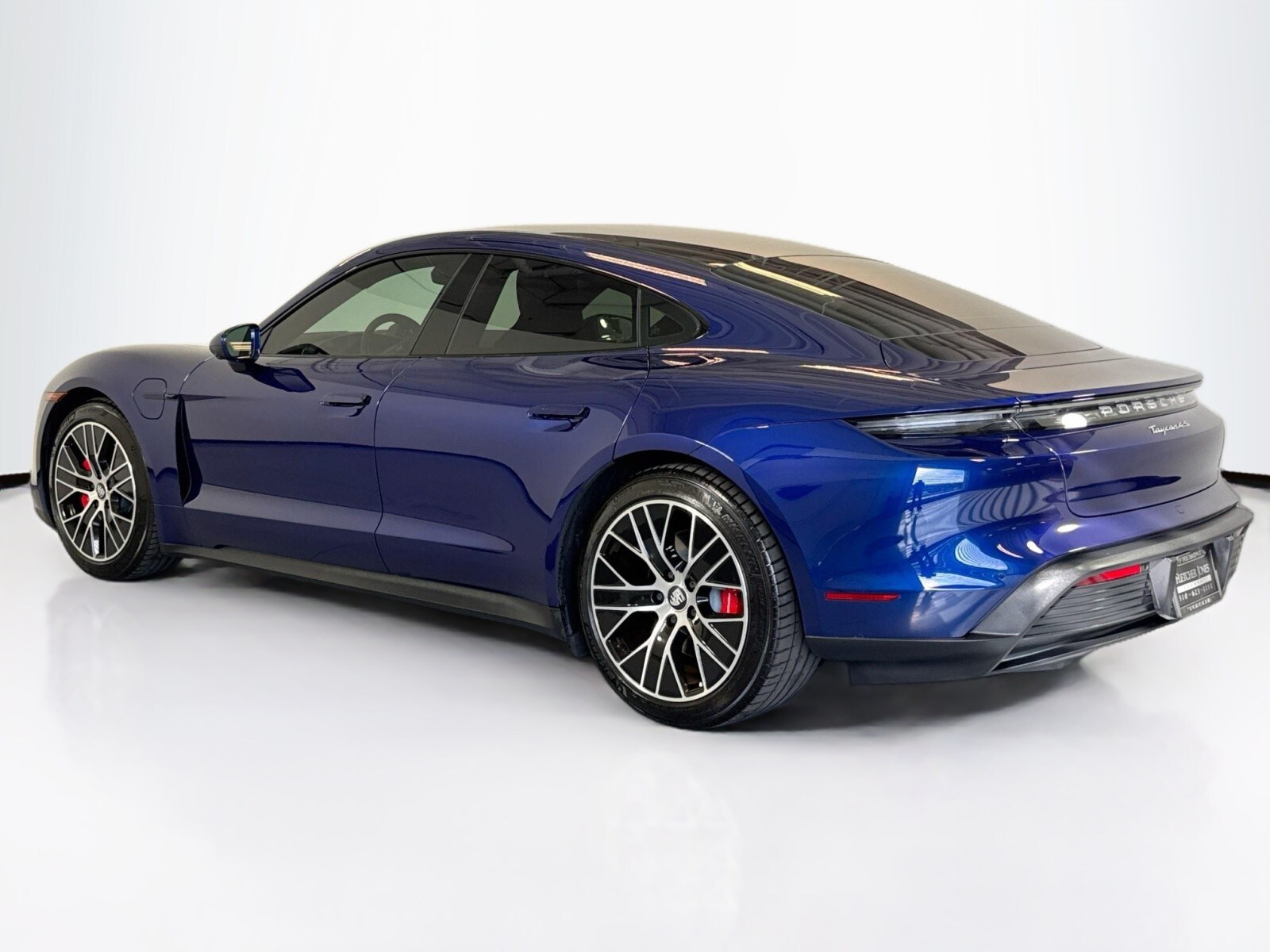 2023 Porsche Taycan 4S photo 3