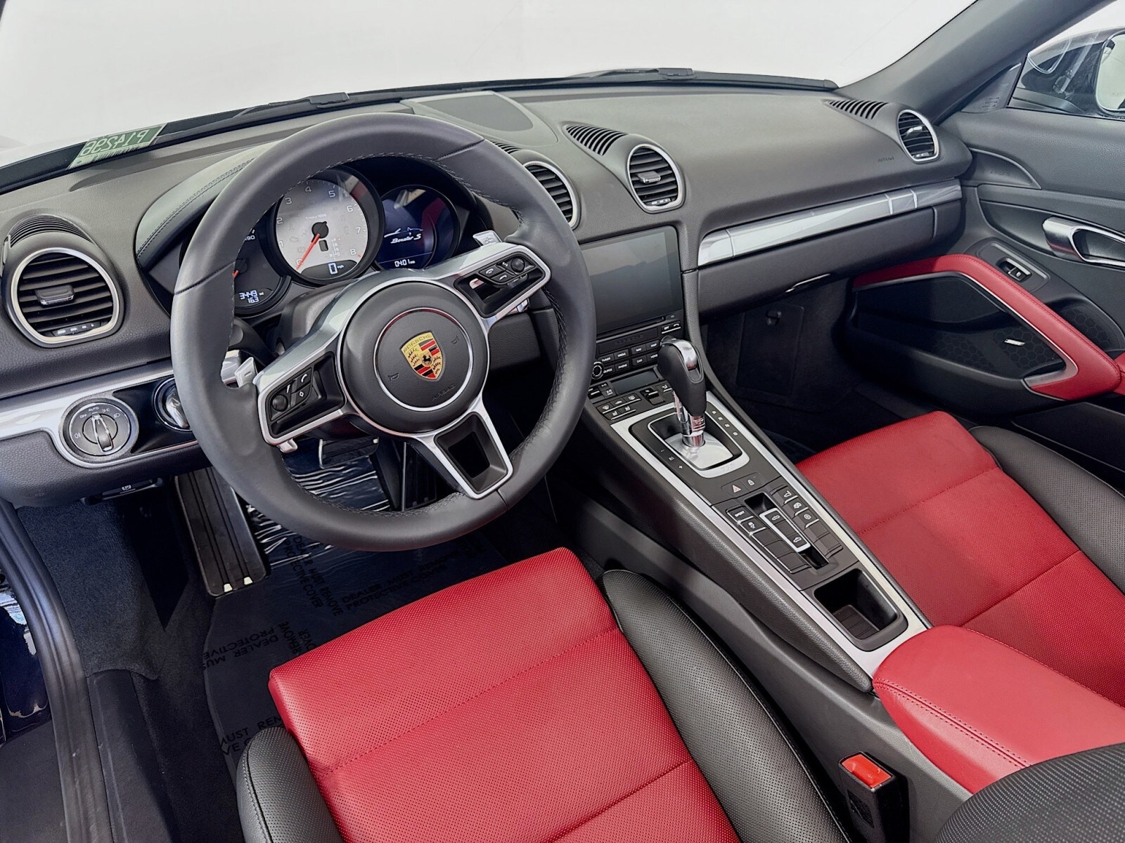 2024 Porsche Boxster S photo 4