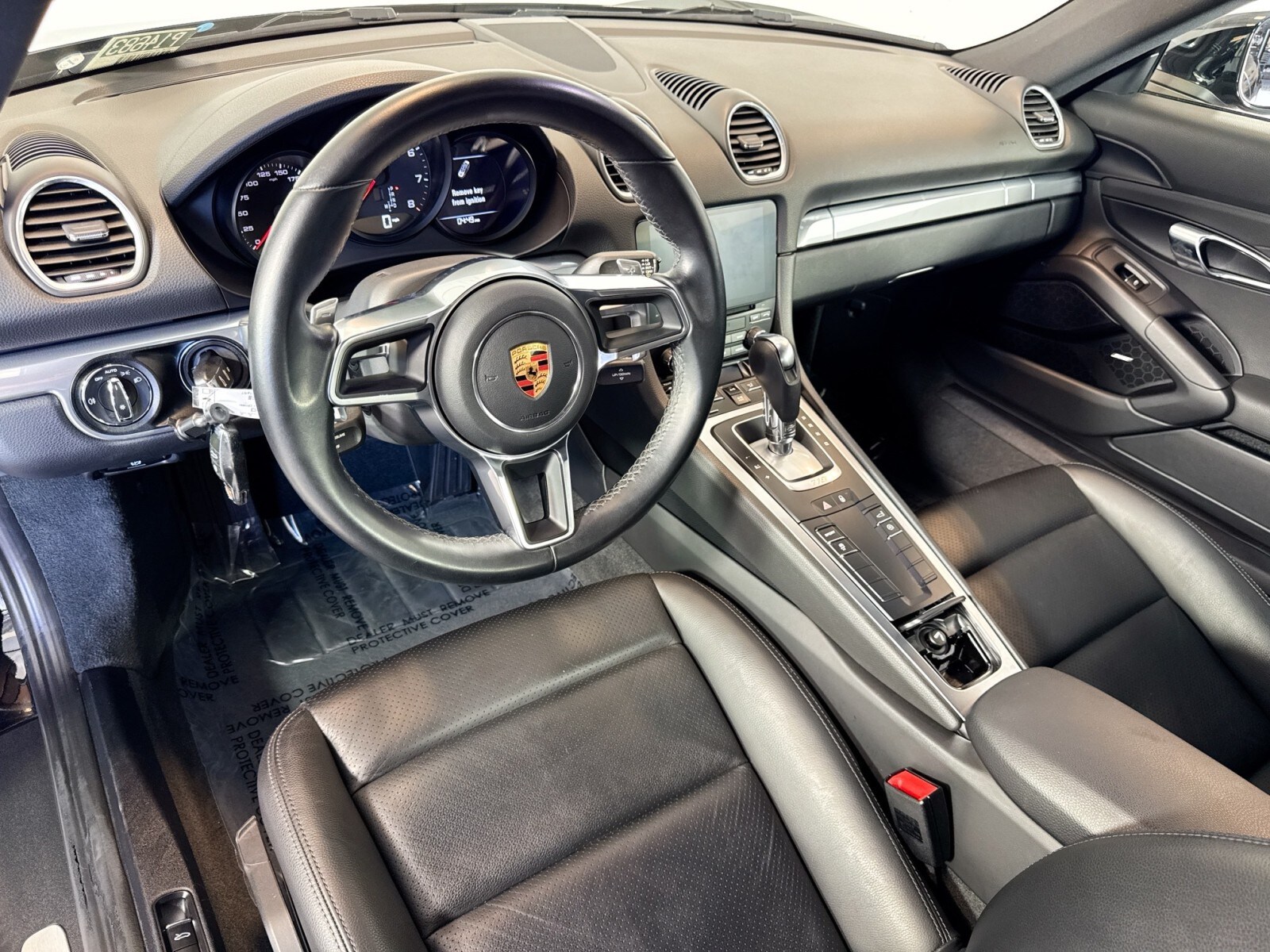 2018 Porsche Cayman photo 4