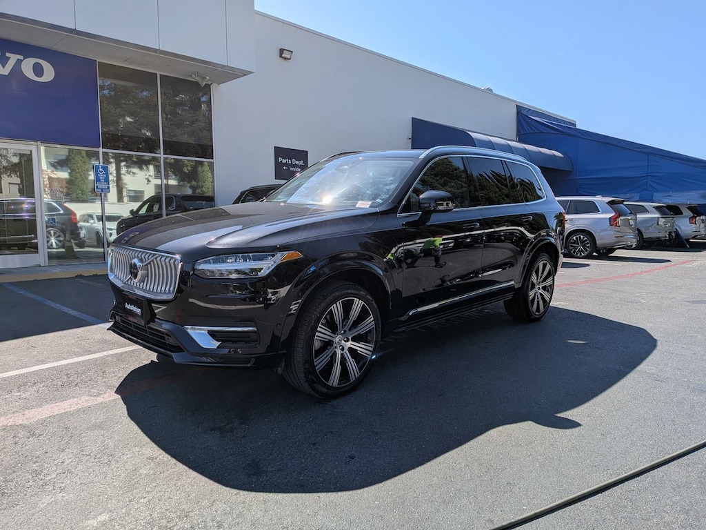 Certified 2024 Volvo XC90 plug-in hybrid T8 Ultimate Bright 7-Seater SUV