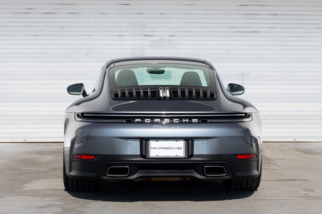 2025 Porsche 911 Carrera photo 5