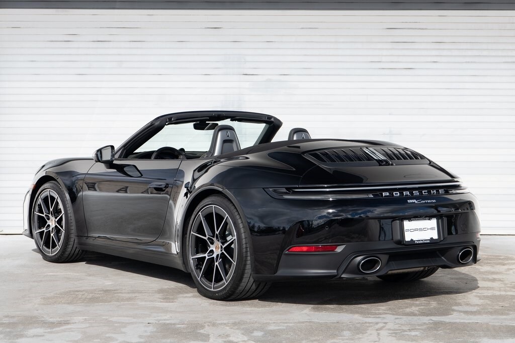 2026 Porsche 911 Cabriolet photo 3
