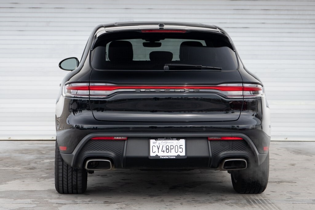 2025 Porsche Macan photo 5