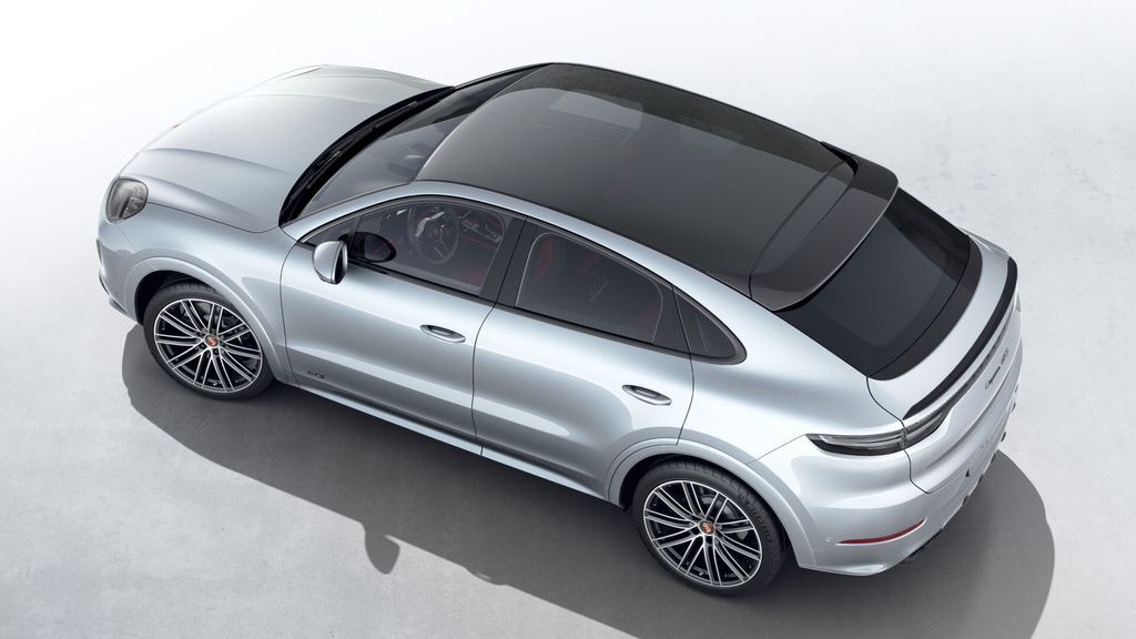 2023 Porsche Cayenne Coupe GTS photo 6