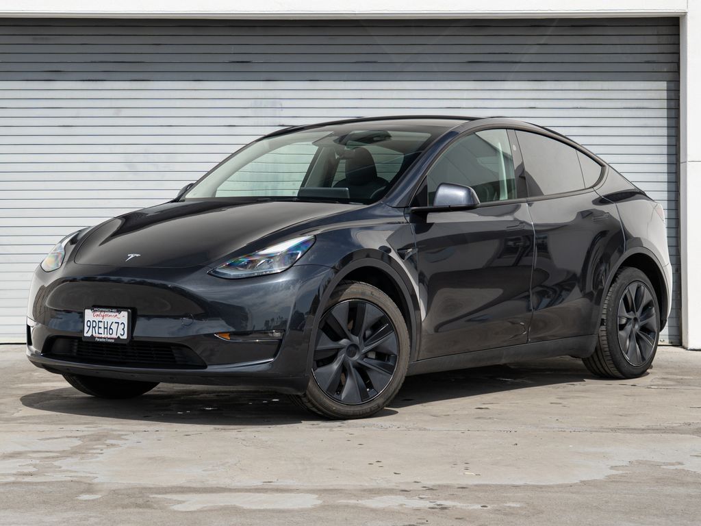 Used 2025 Tesla Model Y Long Range with VIN 7SAYGDEE5SF281164 for sale in Fresno, CA