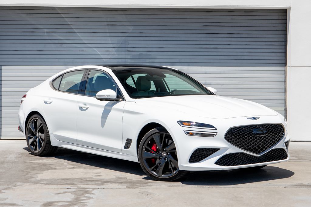 2023 Genesis G70 3.3T Standard's photo