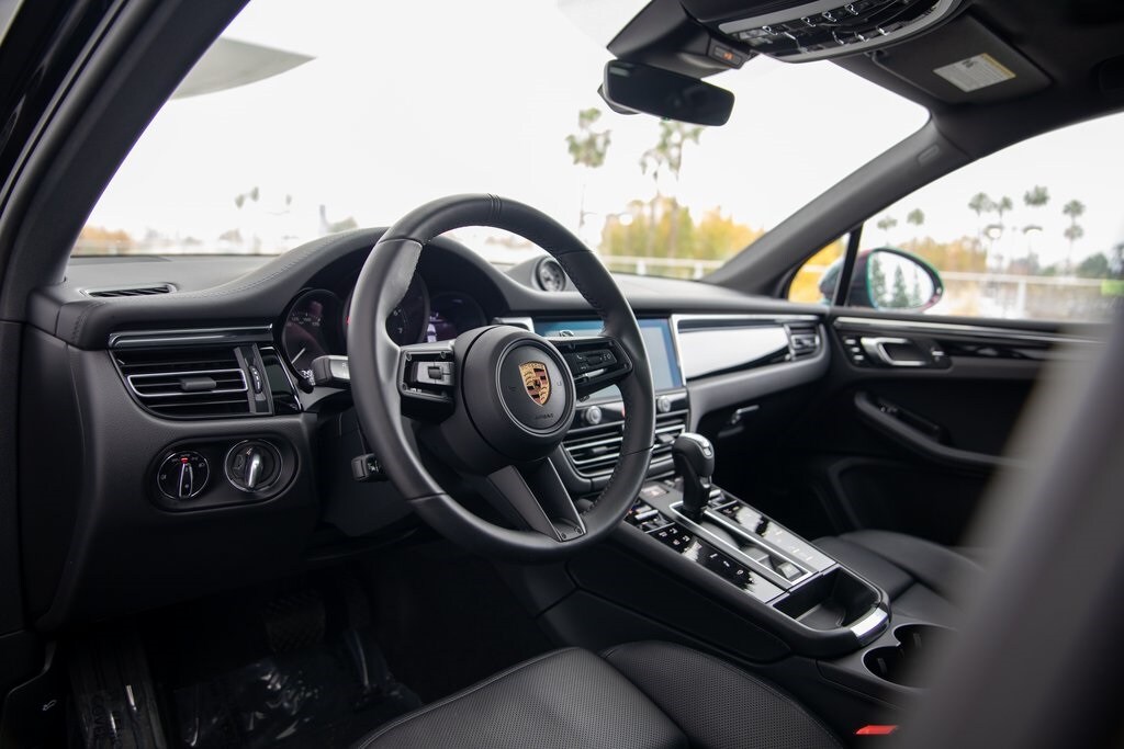Certified 2025 Porsche Macan SUV