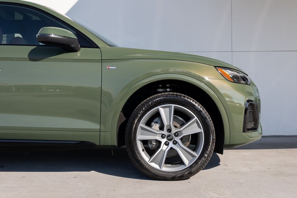 2025 Audi Q5 45 S line Premium photo 2