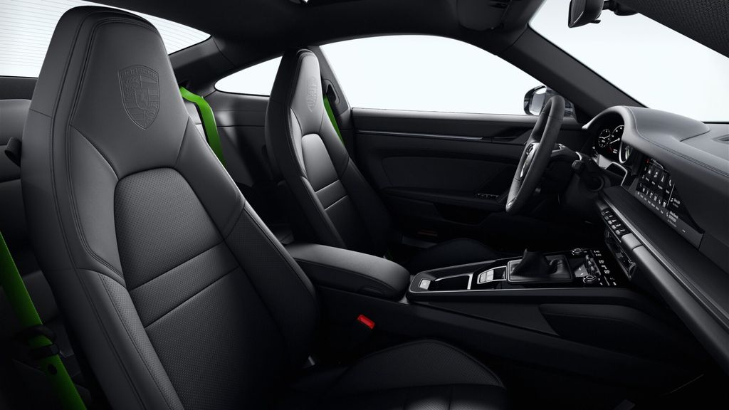 2022 Porsche 911 Carrera 4 GTS photo 5
