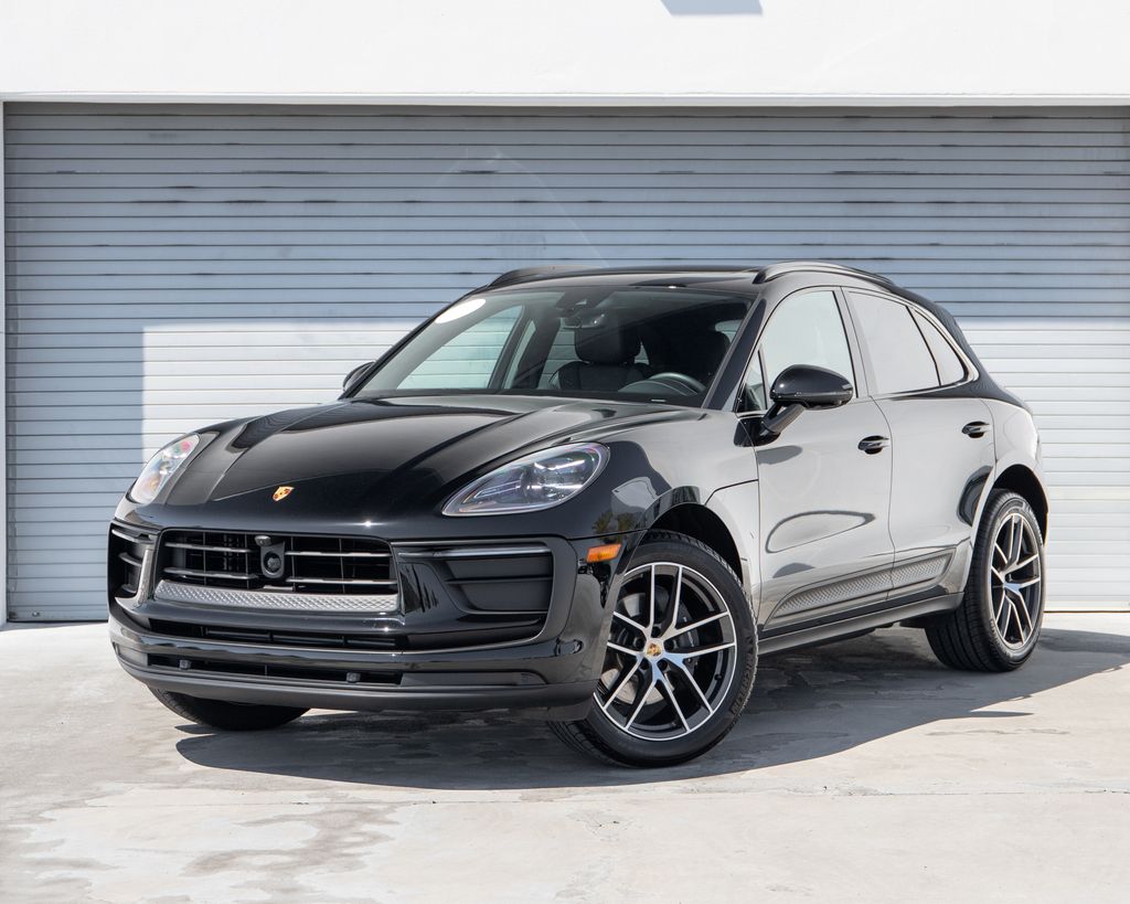 2026 Porsche Macan's photo
