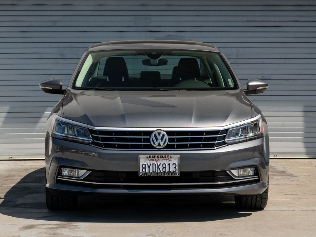 1VWCM7A38GC035104