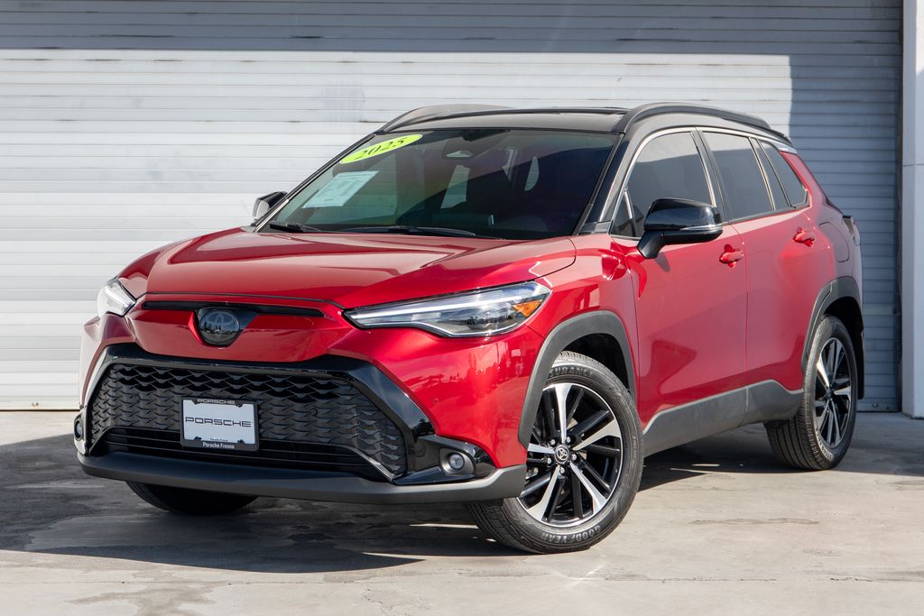 2025 Toyota Corolla Cross Hybrid XSE photo 3