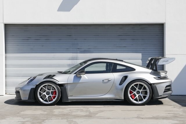 2024 Porsche 911 GT3 RS photo 2