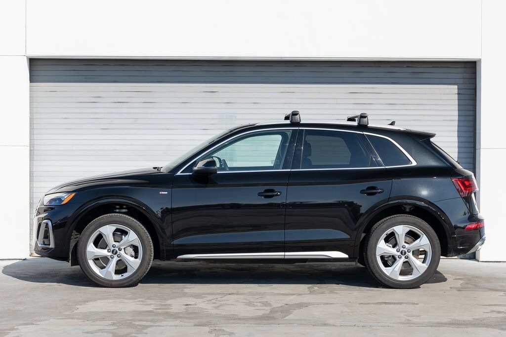 2025 Audi Q5 45 S line Premium Plus photo 3