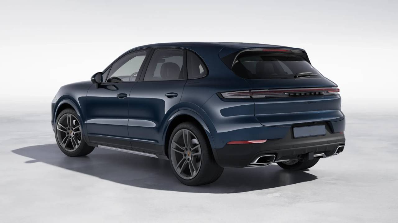 2026 Porsche Cayenne photo 3