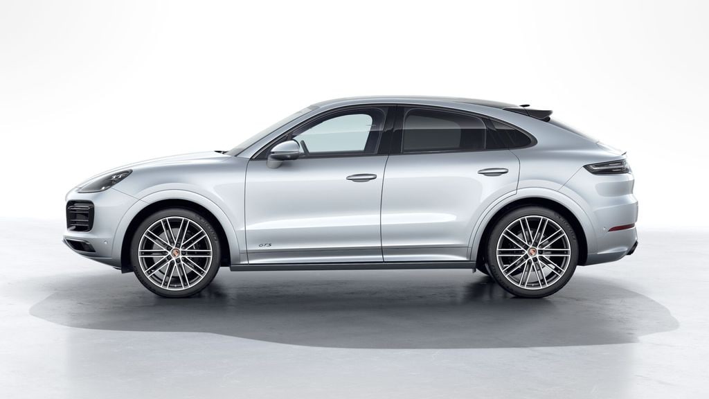 2023 Porsche Cayenne Coupe GTS photo 2