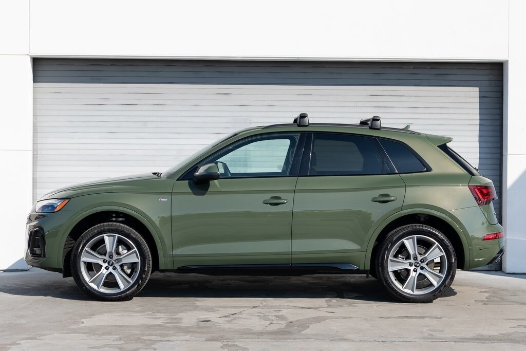 2025 Audi Q5 45 S line Premium photo 3