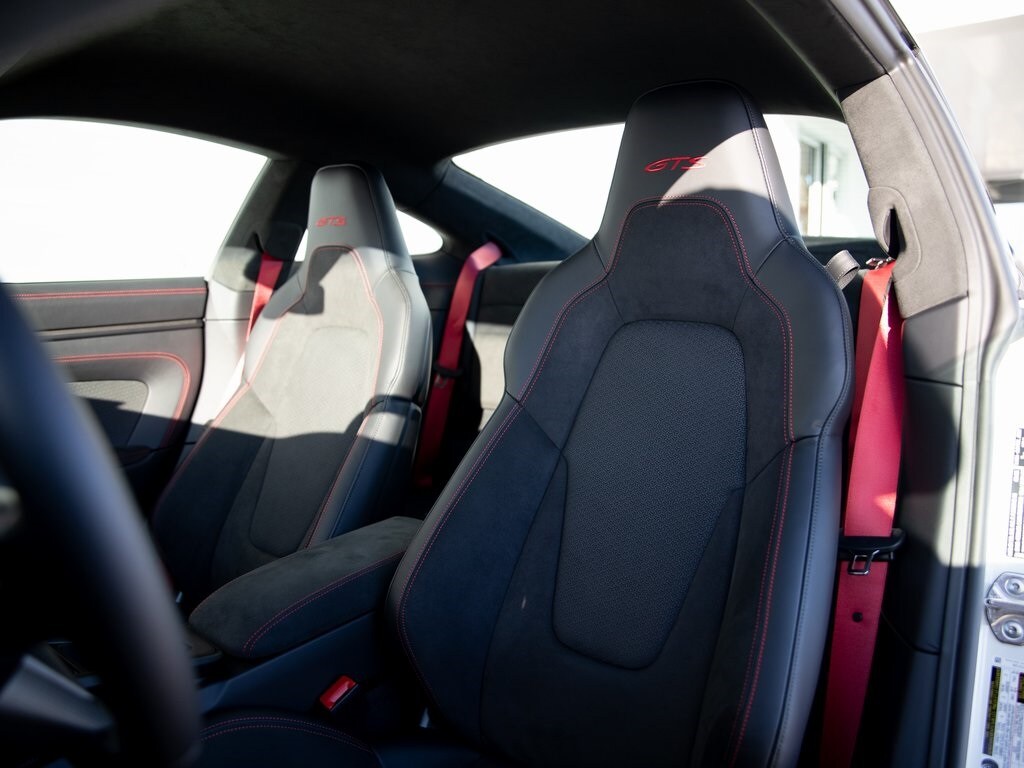 2026 Porsche 911 Carrera GTS photo 5