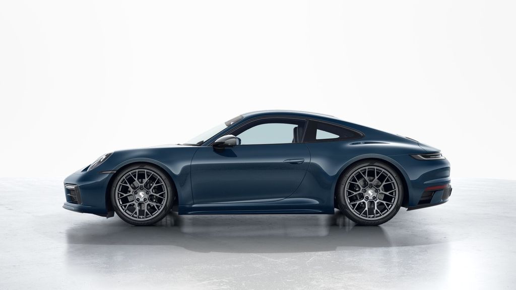 2024 Porsche 911 Carrera T photo 2