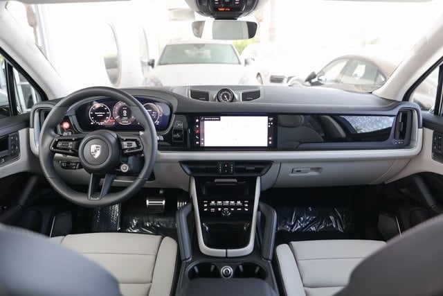 2025 Porsche Cayenne Turbo E-Hybrid - Photo 22