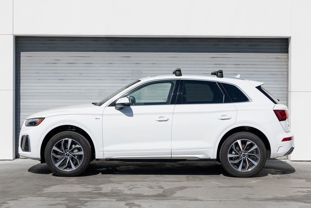 2025 Audi Q5 45 S line Premium Plus photo 3