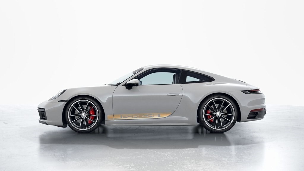 2021 Porsche 911 4S 4 GTS photo 2