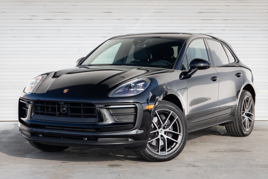 2025 Porsche Macan