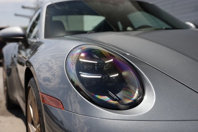 2025 Porsche 911 - Photo 13