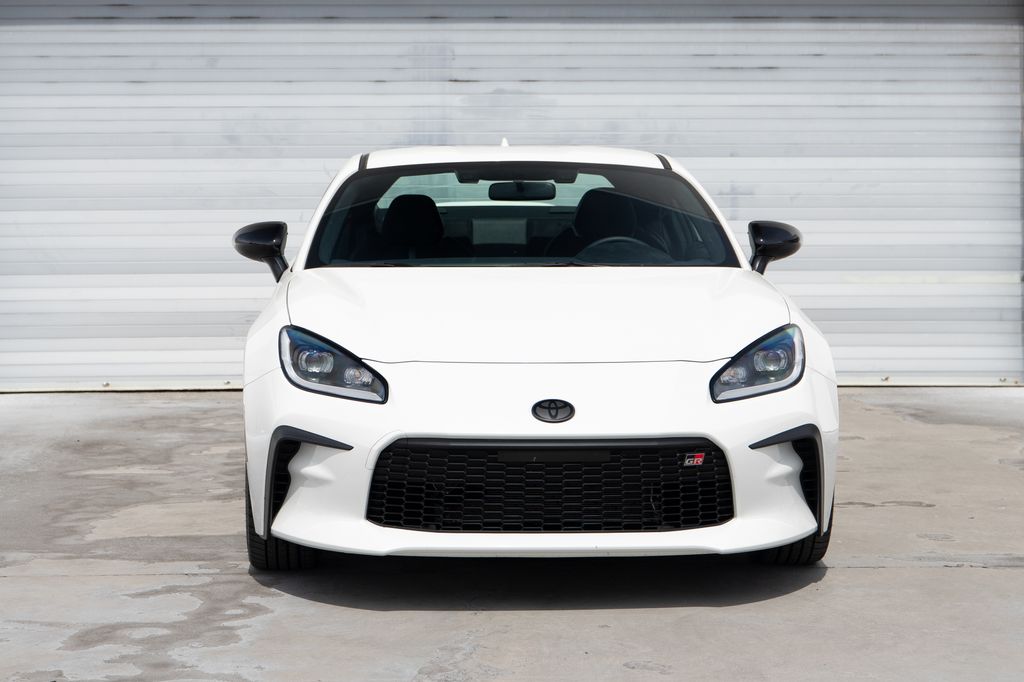 2024 Toyota GR86 Premium photo 2