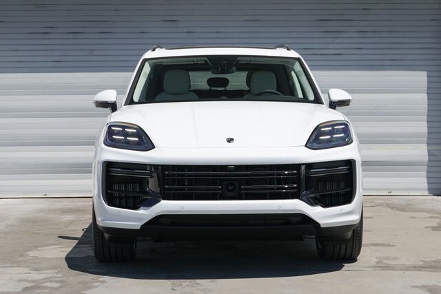 2025 Porsche Cayenne Turbo E-Hybrid - Photo 11