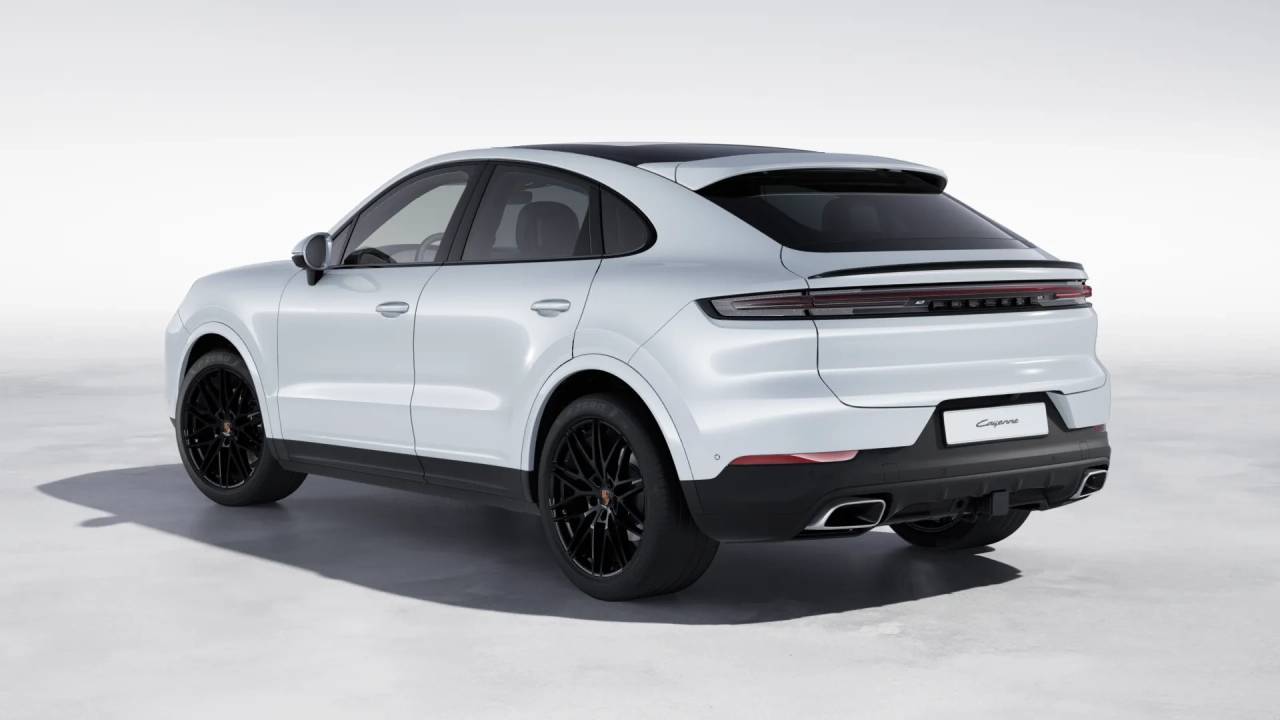 2026 Porsche Cayenne Coupe photo 2