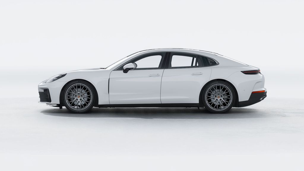 2025 Porsche Panamera photo 2