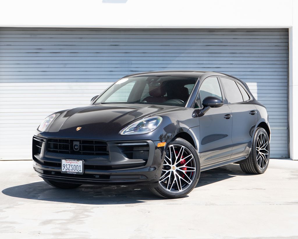 2023 Porsche Macan GTS's photo