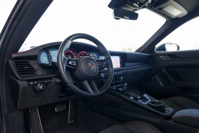 2024 Porsche 911 GTS photo 4